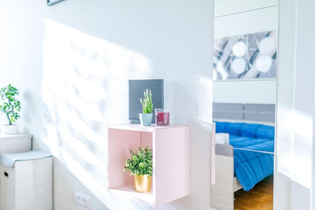 Navigli - Downtown - Duomo Spacious Two Bedroom Apartment - Close To Metro - Ac - Wi-Fi Milan Exterior photo